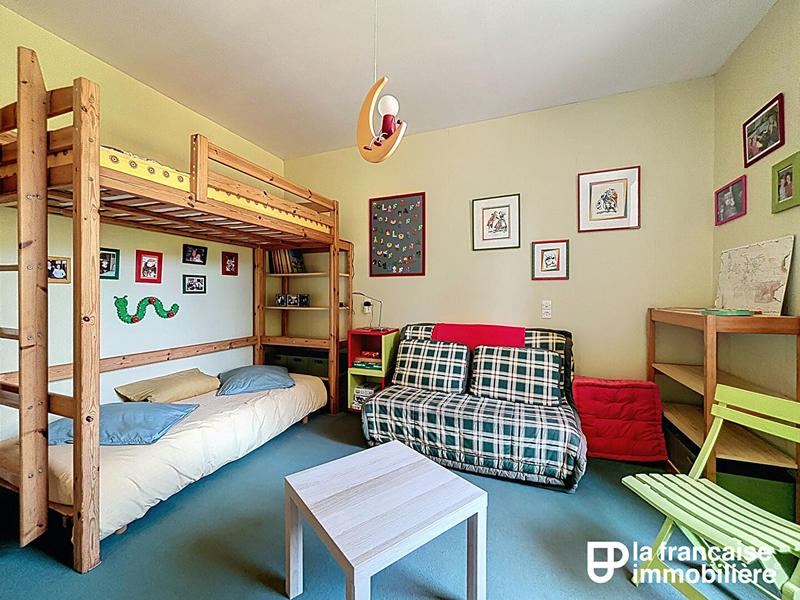 Maison - 249 m² - 8 pièces