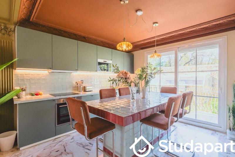 Chambre - 11 m² - 1 pièce