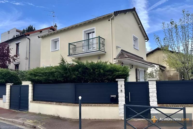 Maison - 135 m² - 5 pièces