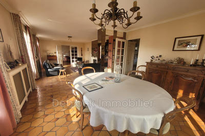 Pavillon - 179 m² - 6 pièces