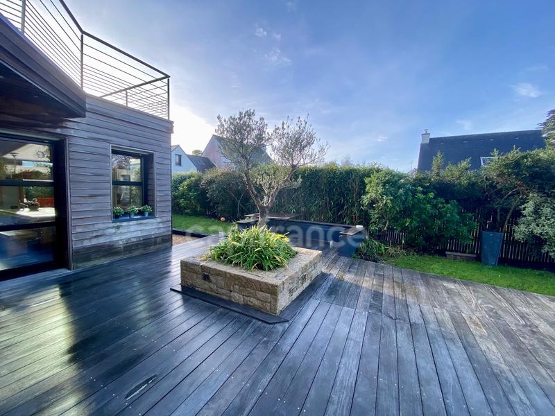 Maison - 157 m² - 6 pièces