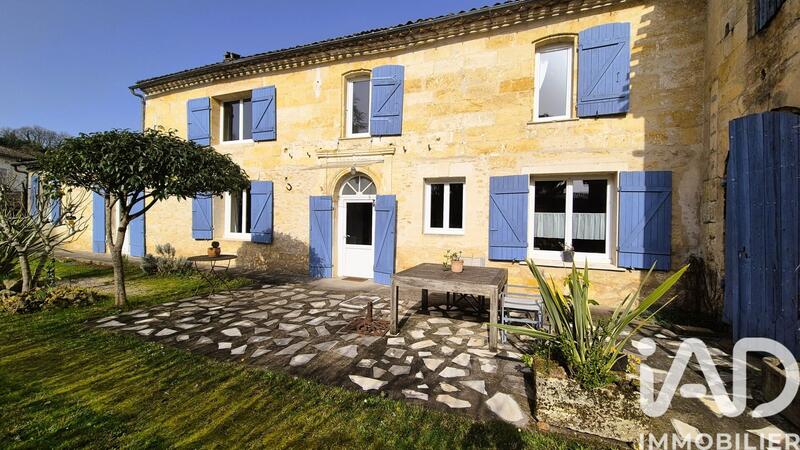 Maison - 200 m² - 7 pièces