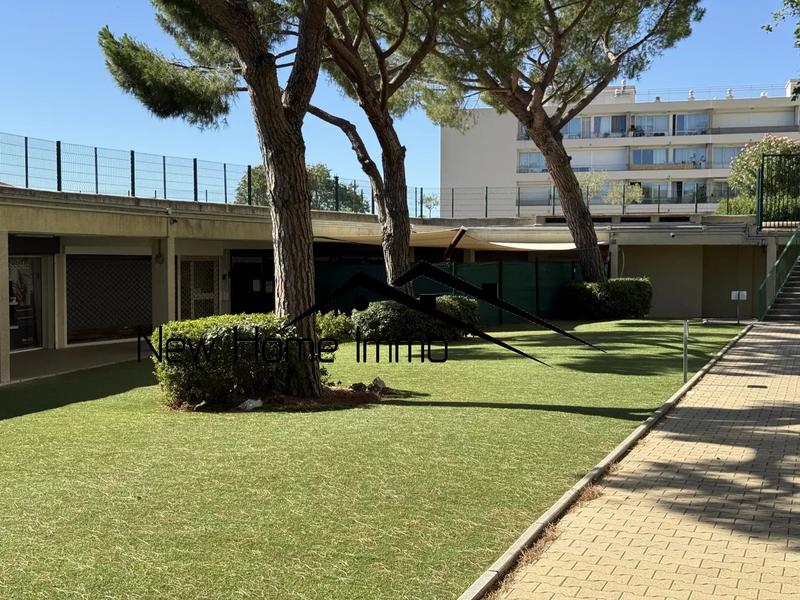 Local commercial - 132 m²