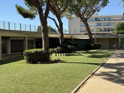 Local commercial - 132 m²