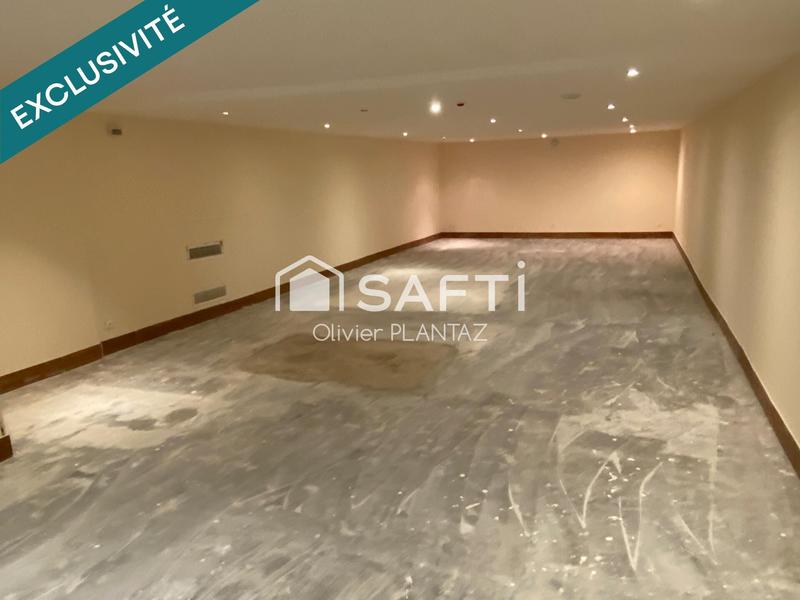 Local commercial - 270 m² - 4 pièces