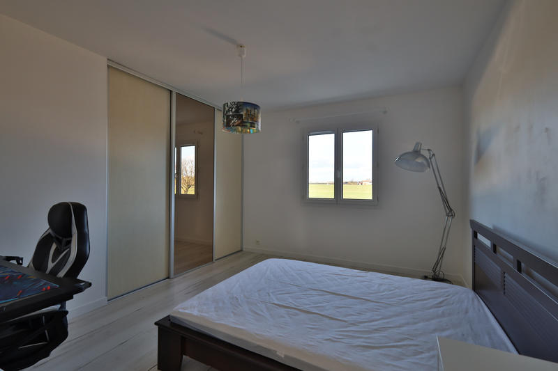 Maison - 200 m² - 4 pièces