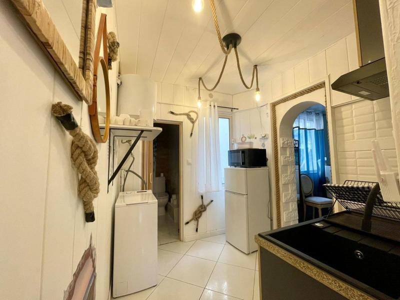 Immeuble - 122 m² - 9 pièces