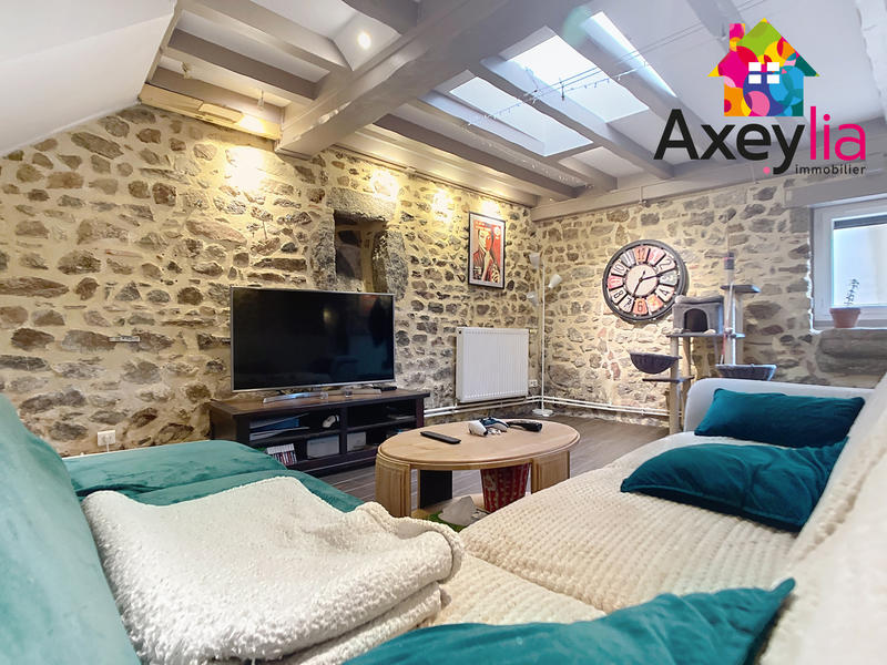 Maison - 90 m² - 4 pièces