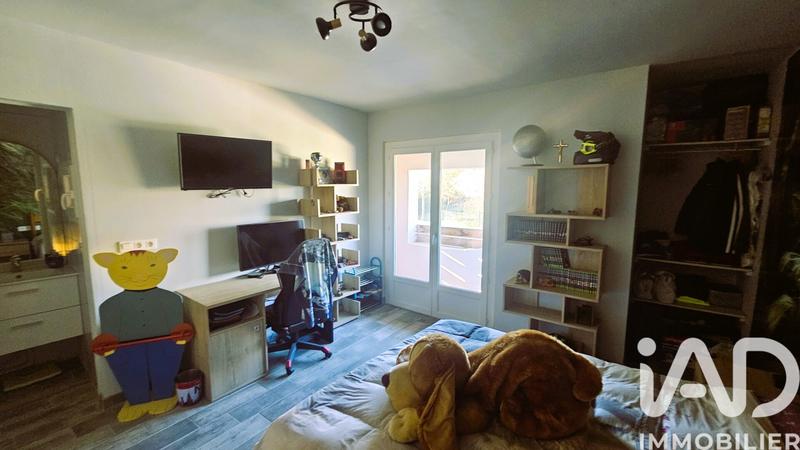 Maison - 205 m² - 8 pièces