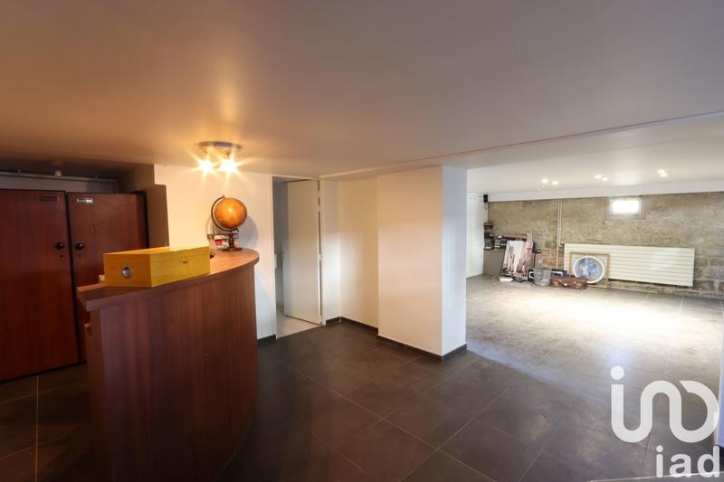 Maison - 235 m² - 8 pièces