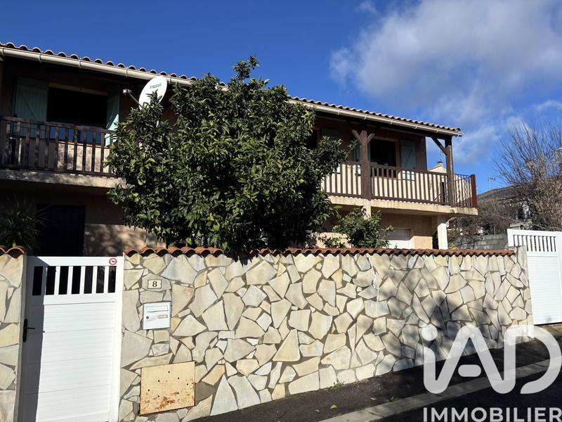 Maison - 153 m² - 9 pièces