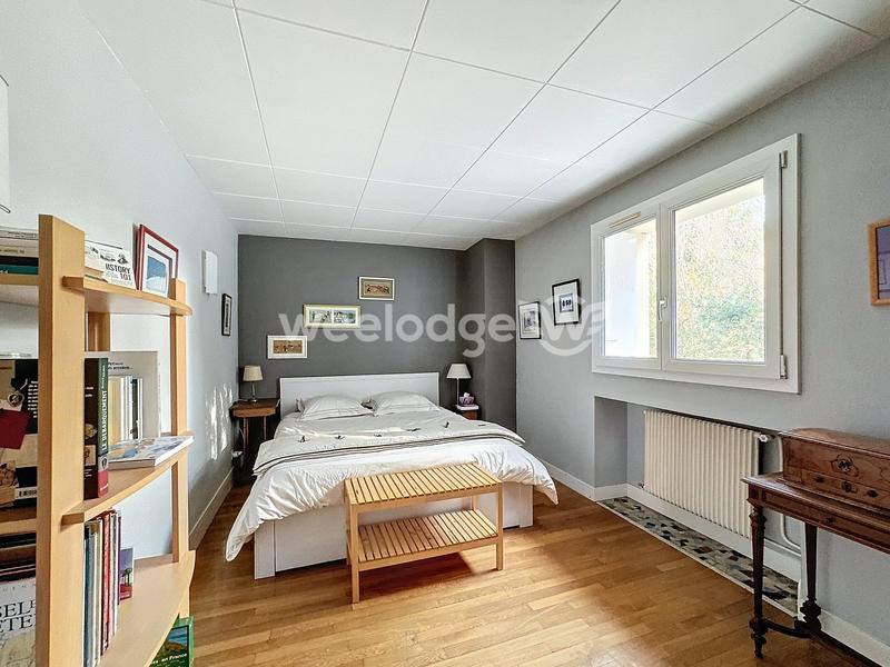 Maison - 143 m² - 8 pièces