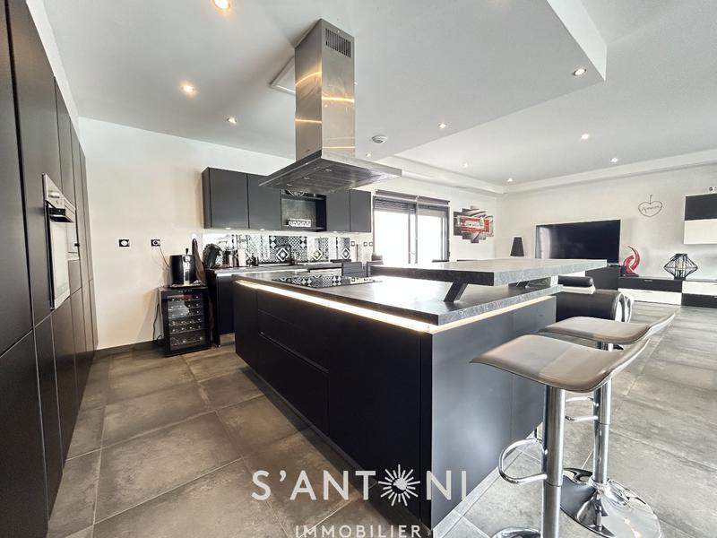 Maison - 142 m² - 5 pièces