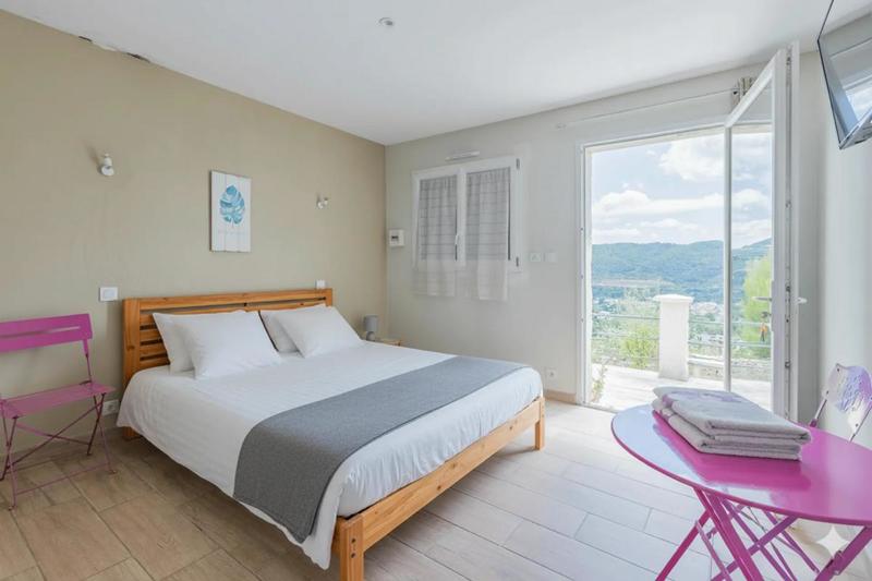 Maison - 150 m² - 8 pièces