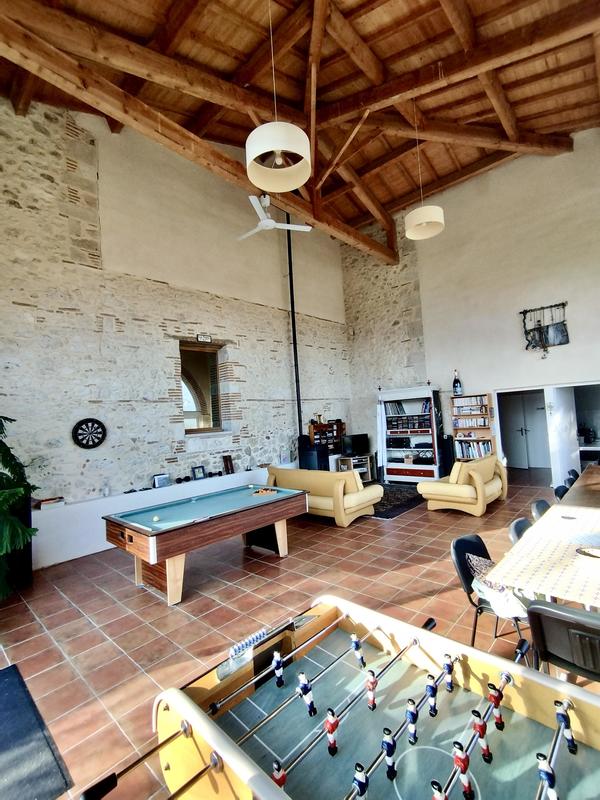 Château - 450 m² - 14 pièces