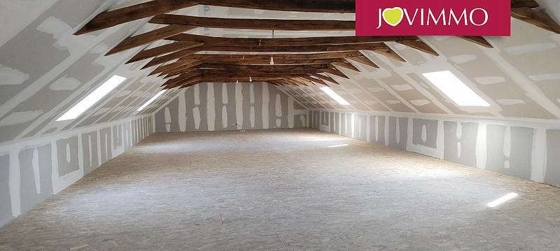 Maison - 234 m² - 8 pièces