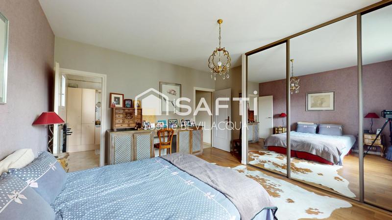 Maison - 191 m² - 7 pièces