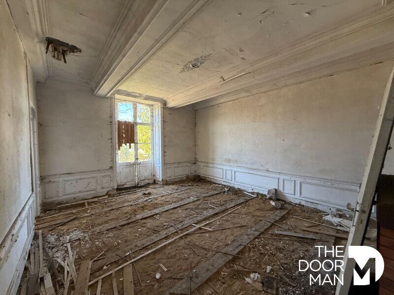 Maison - 620 m² - 20 pièces