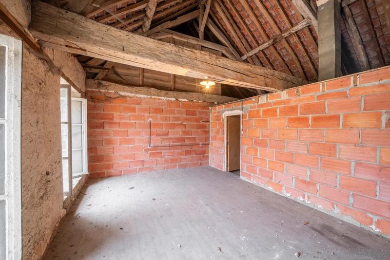 Corps de ferme - 136 m² - 10 pièces