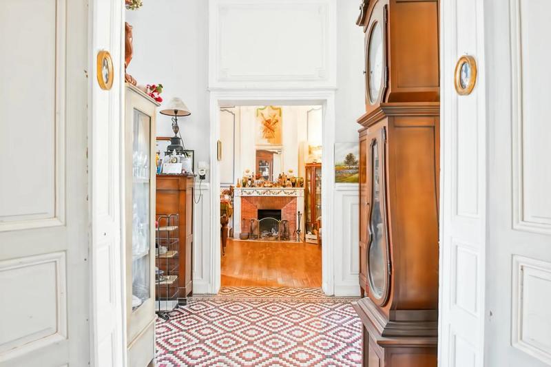 Hôtel particulier - 278 m² - 12 pièces