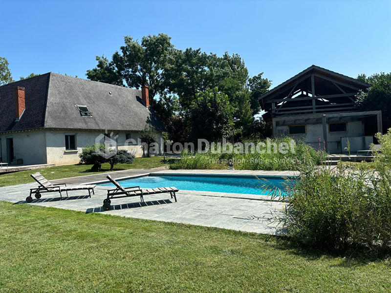 Demeure - 280 m² - 8 pièces