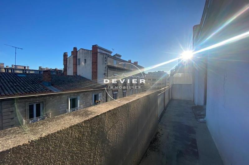 Appartement - 85 m² - 4 pièces