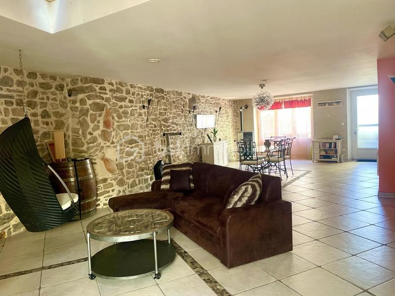 Maison de village - 245 m² - 9 pièces