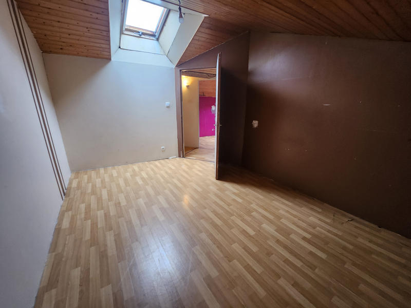 Maison - 151 m² - 7 pièces
