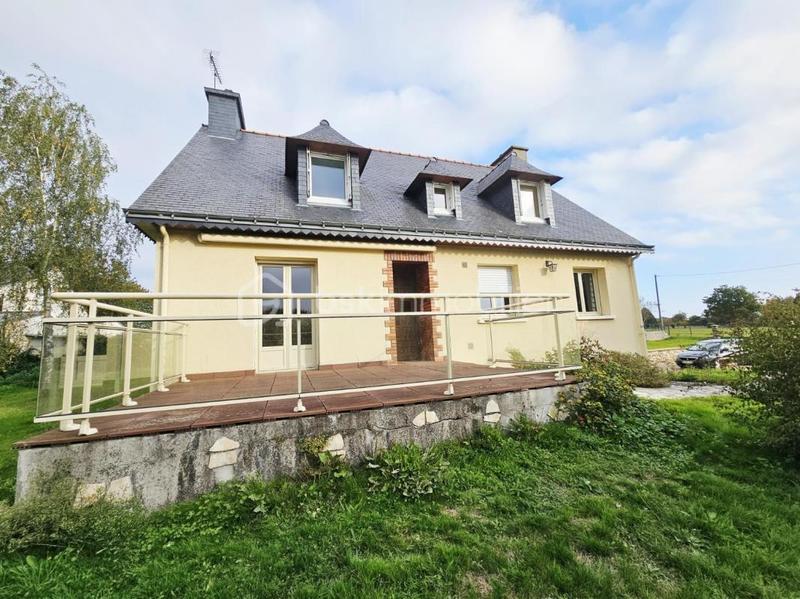 Maison traditionnelle - 140 m² - 6 pièces