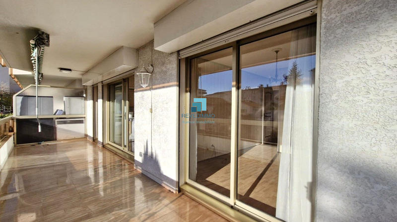 Appartement - 93 m² - 4 pièces