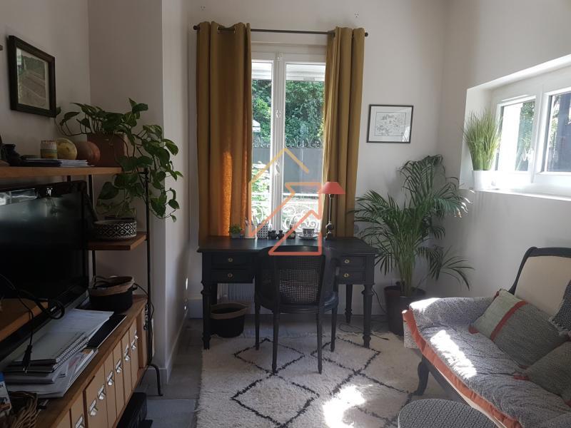 Maison - 230 m² - 6 pièces