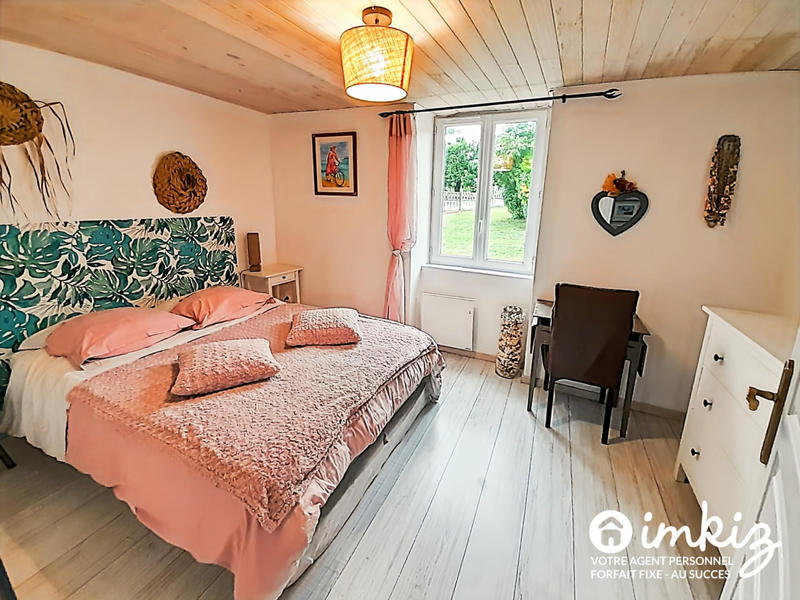 Maison - 252 m² - 8 pièces