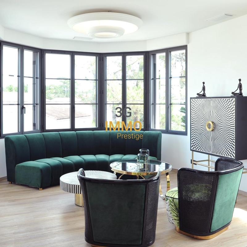 Maison d'architecte - 300 m² - 13 pièces