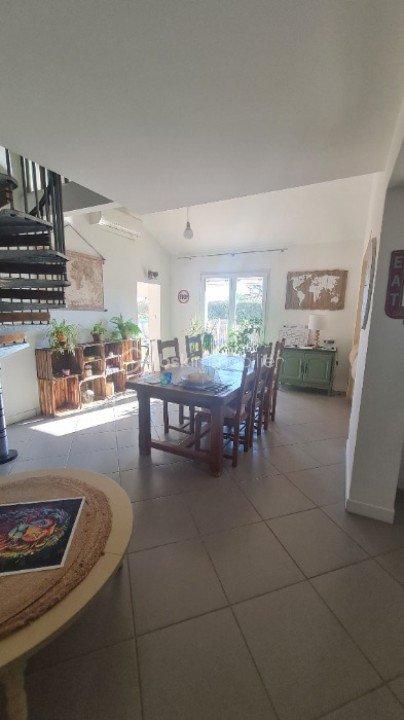 Villa - 192 m² - 7 pièces