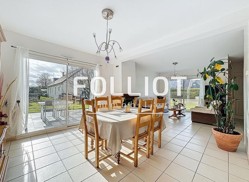 Maison - 138 m² - 6 pièces