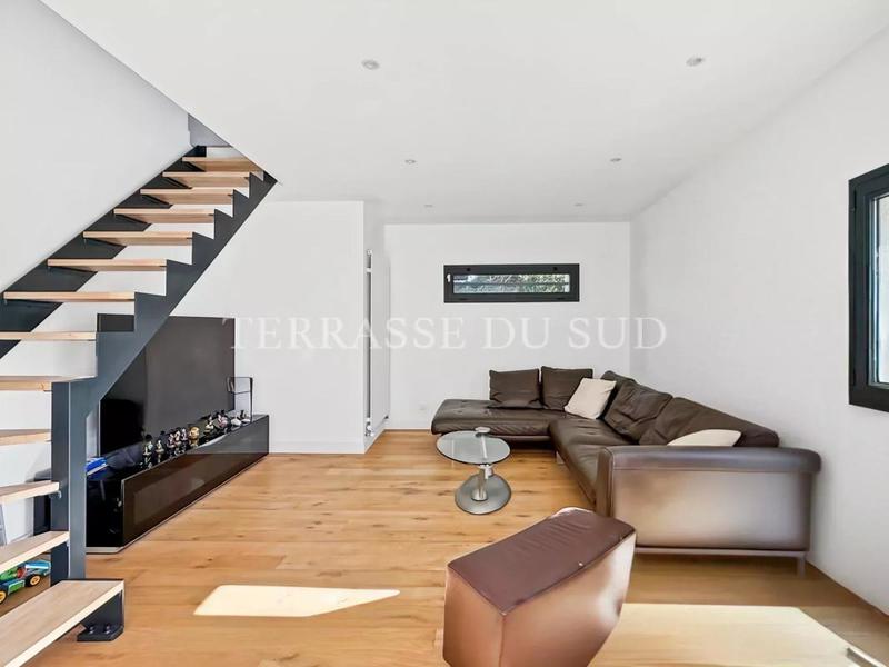 Maison - 171 m² - 6 pièces