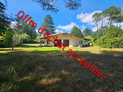 Villa - 225 m² - 6 pièces