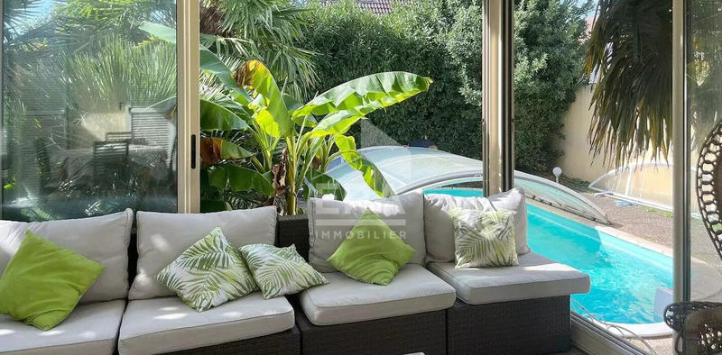 Maison - 143 m² - 6 pièces