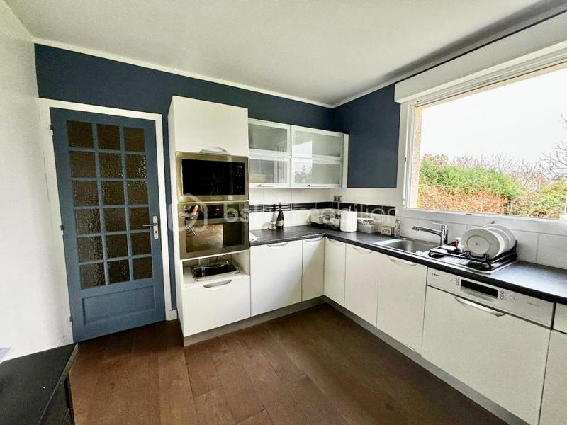 Pavillon - 130 m² - 7 pièces