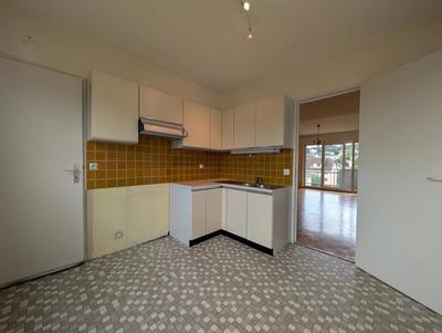 Appartement - 80 m² - 3 pièces