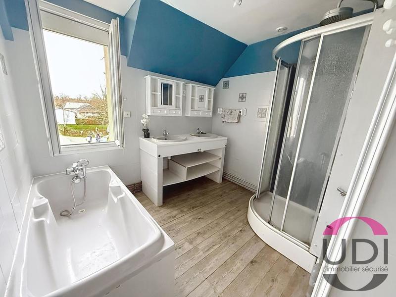 Maison - 85 m² - 3 pièces