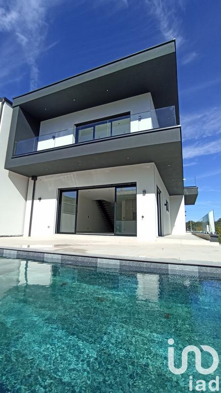 Maison - 168 m² - 5 pièces