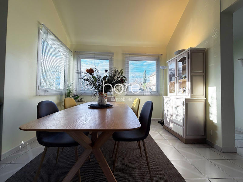 Maison - 210 m² - 8 pièces