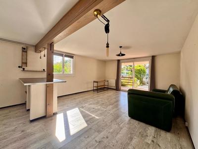 Villa - 200 m² - 10 pièces