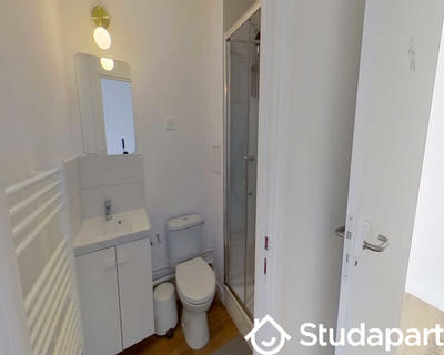 Chambre - 90 m² - 1 pièce