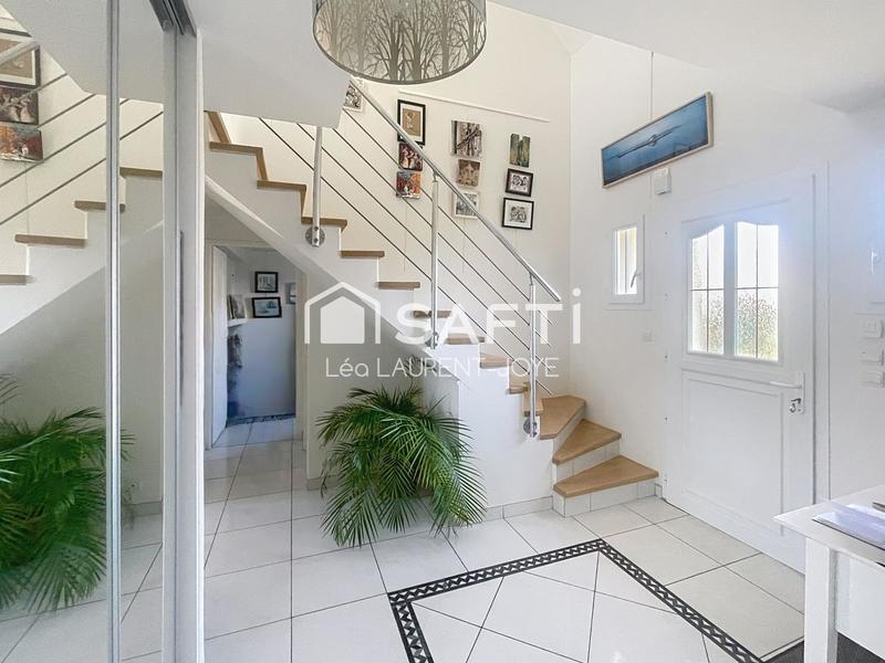 Maison - 160 m² - 6 pièces