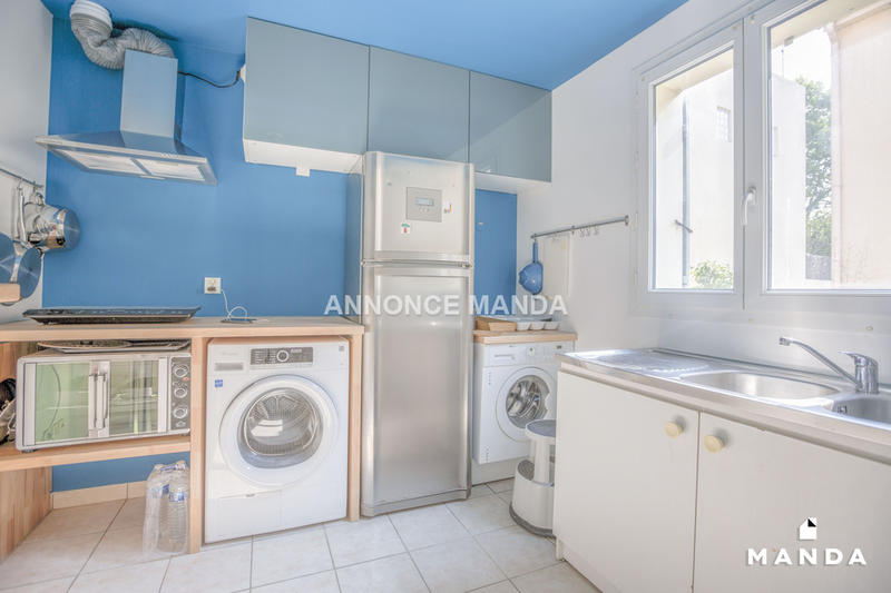 Chambre - 9 m² - 4 pièces