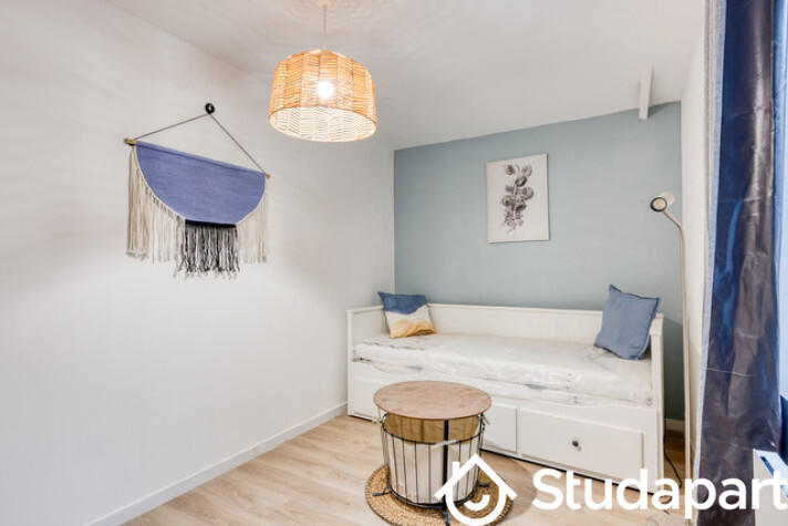 Chambre - 13 m² - 1 pièce