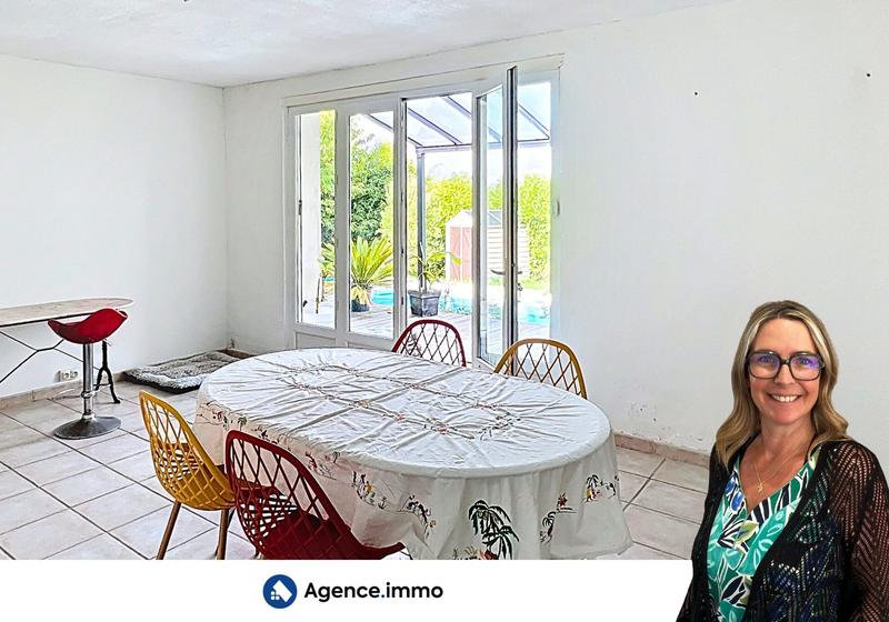 Maison - 234 m² - 8 pièces