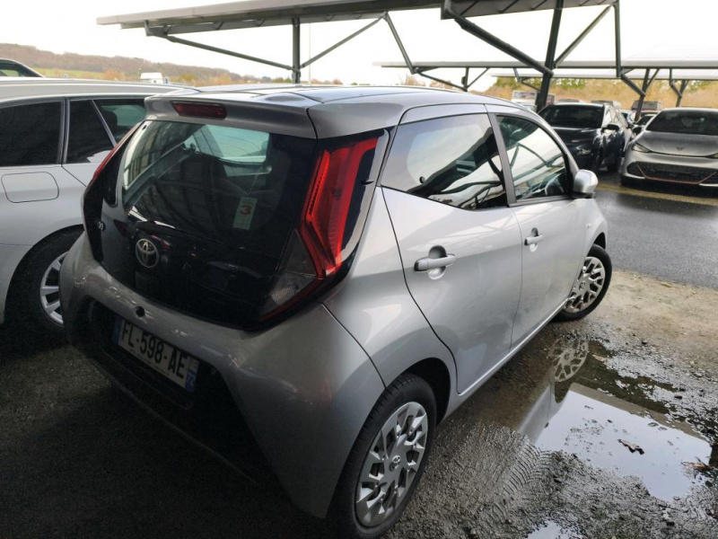 Toyota Aygo 1.0 Vtt i X Play 5 portes